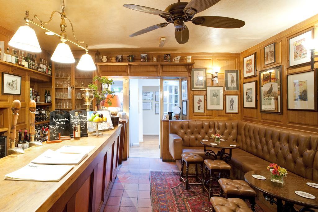 The Acorn 2* Evershot (Dorset)